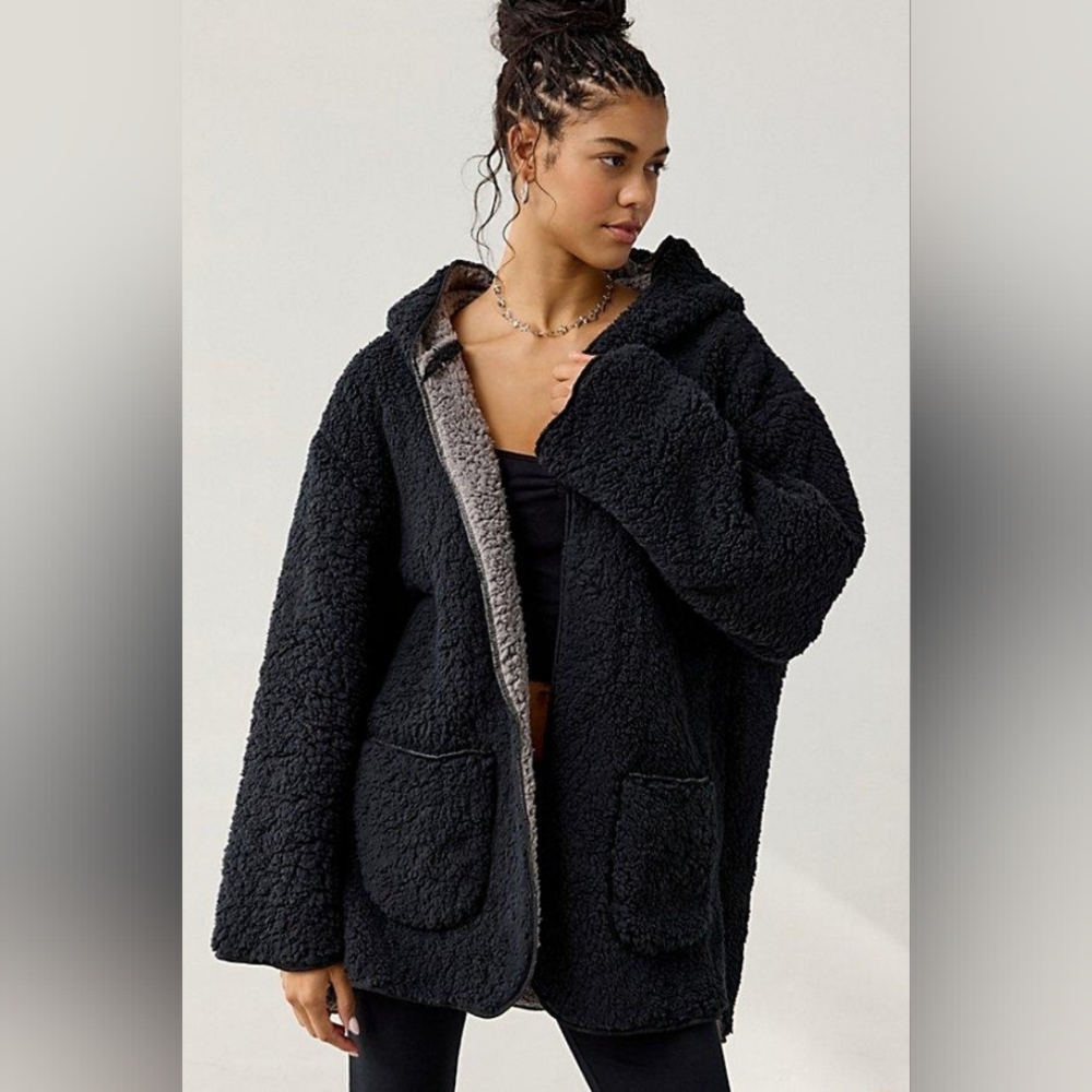 Urban Outfitters Out From Under Cloud Nine Fleece Reversible Hoodie Robe - Picture 3 of 3